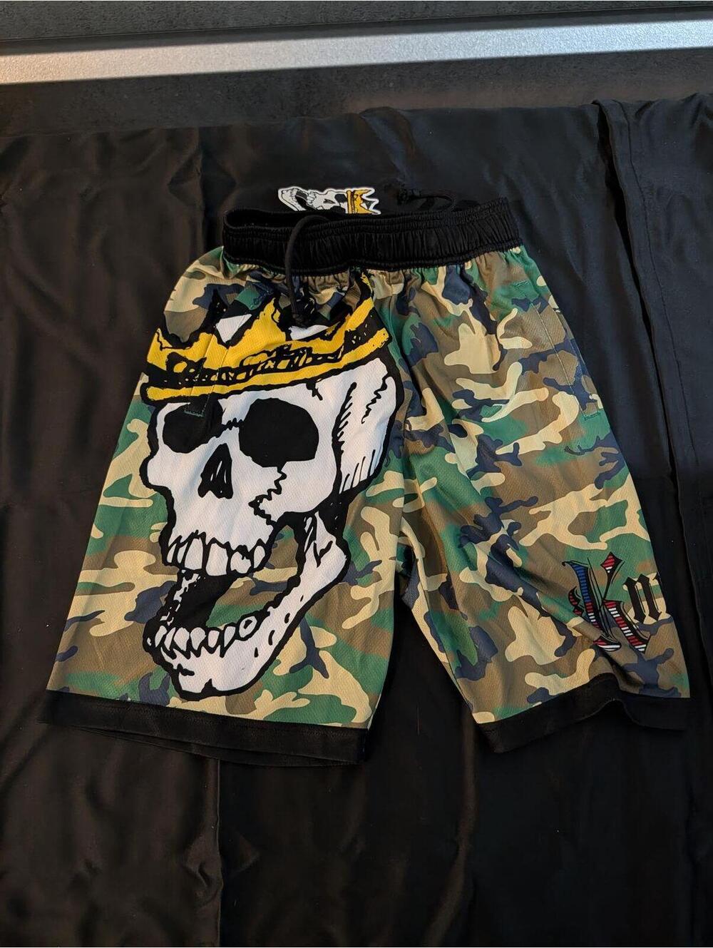 Reason Camo Skull Graphic Mesh Shorts Youth Large